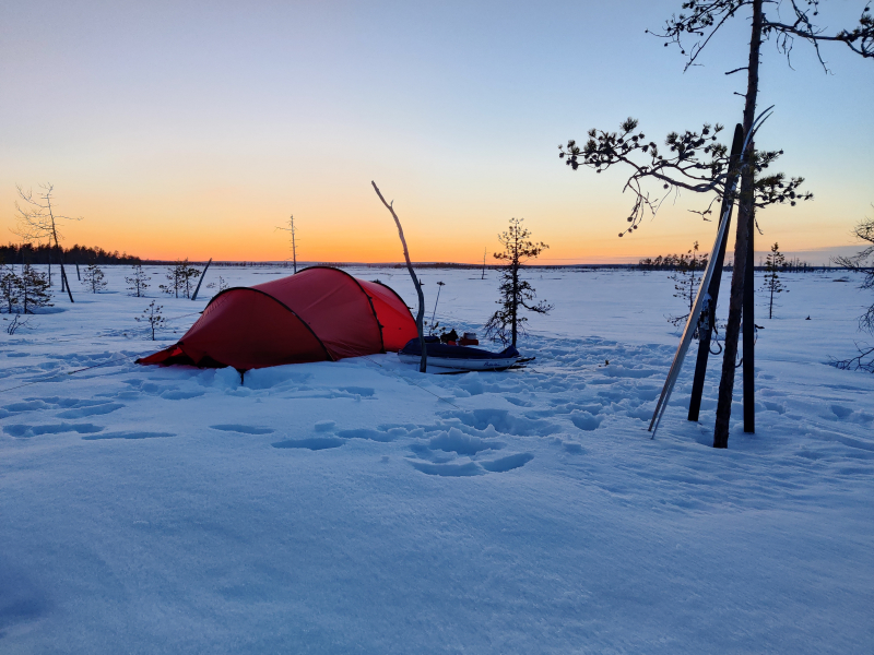 There are multiple wilderness huts and lean-to shelters in the area.